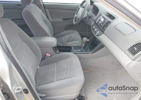 2005 Toyota Camry Le из США, поврежденный, VIN 4T1BE30K75U558744